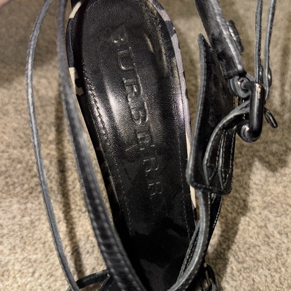 Burberry Black Strappy Heels with Leopard Print Platform 41 - Picture 9 of 9